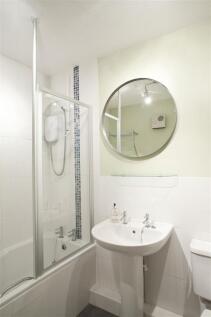 A010-No6-Bathroom_IMG_4238.jpg