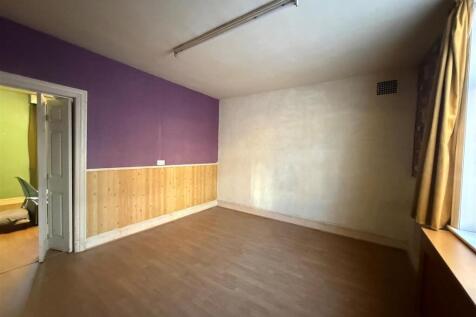 62 QVS - Dining Room.jpg