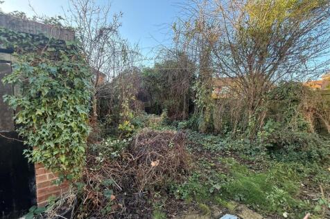 Back of house external 2.jpg