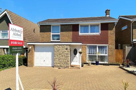 18 Sandown Way - Front.jpg