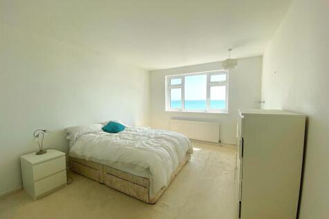 7 Alderton Ct - Bed2.jpg