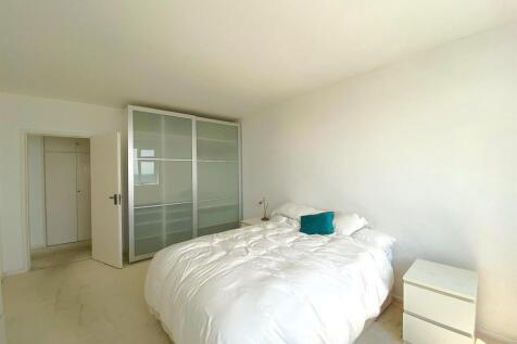 7 Alderton Ct - Bed3.jpg