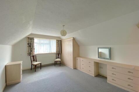 4 Frant Ave - Bed3.jpg