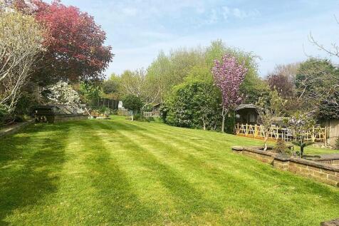 27 de la Warr Road - garden2.jpg