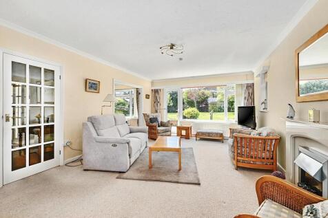 27 Saltdean Way TN39 (8).jpg