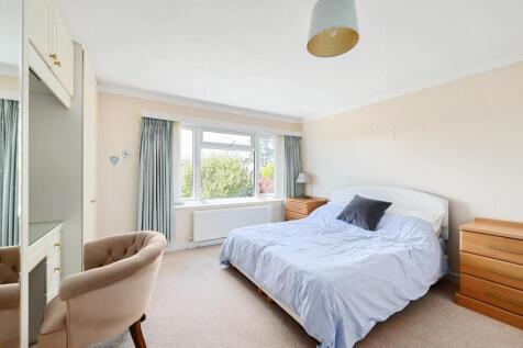 27 Saltdean Way TN39 (17).jpg