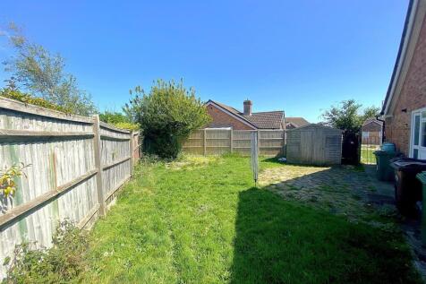 13 Saxon rise - Garden3.jpg