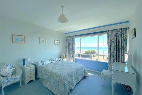 3 Clock Tower Ct - Bed3.jpg