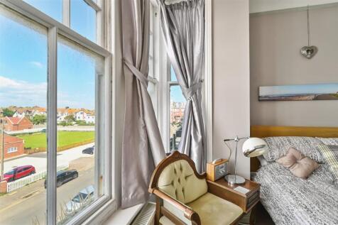 18-carlton-court-tn40-photos (12).jpg