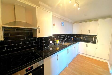 39 Compass House - Kitchen2.jpg