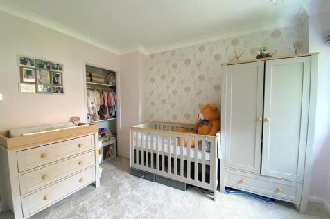 15A Harewood Close - Bed4.jpg