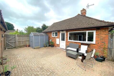 2 Ward Way - Garden3.jpg