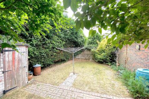 2 Ward Way - Garden4.jpg