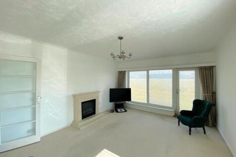 4 Tobago - Lounge2.jpg