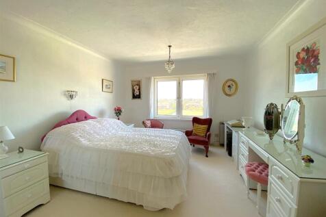 25 St Kitts - Bed3.jpg
