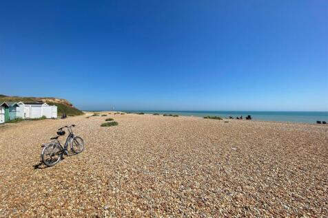 Beach Hut 4, Glyne Gap - View1.jpg