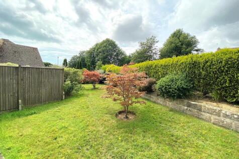 14 Ravens Close - Front Garden.jpg