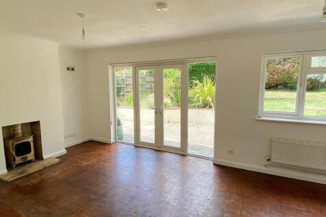 1 Saltdean Way - Lounge2.jpg