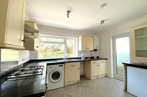 1 Saltdean Way - Kitchen1.jpg