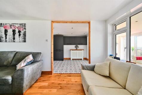 69 LINKS DRIVE - TN401TH - PHOTOS (27).jpg