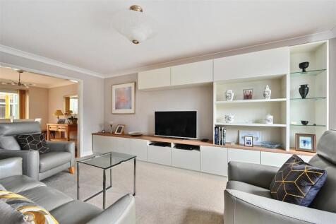 18 ALDER GARDEN - TN395JY - PHOTOS (17).jpg