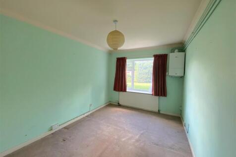 2 Crispin Ct - Bed3.jpg