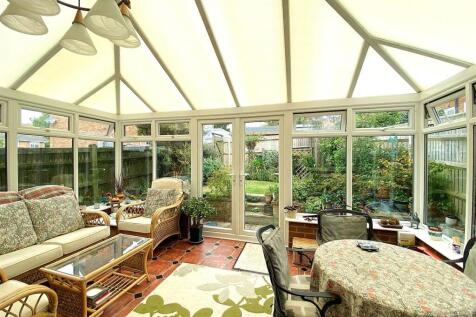 60 Links Drive - Conservatory.jpg
