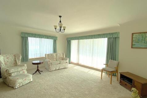 5 Grenada - Lounge1.jpg