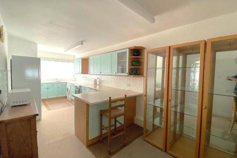 5 Grenada - Kitchen3.jpg