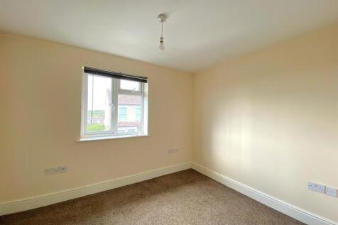 2 Edinburgh Rd - Bed5.jpg