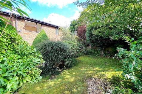 15 Portfield Close - Garden1.jpg