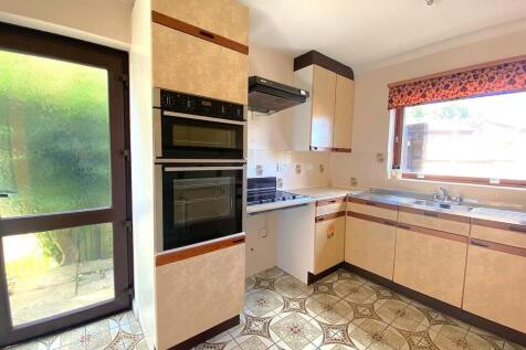 15 Portfield Close - Kitchen3.jpg