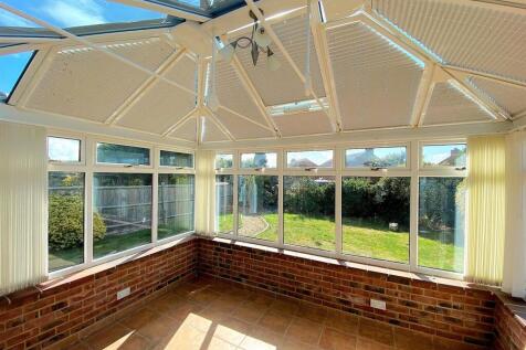 1 Grazebrook Close - Sun Room.jpg