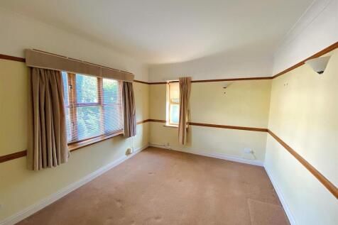 1 Grazebrook Close - Study.jpg