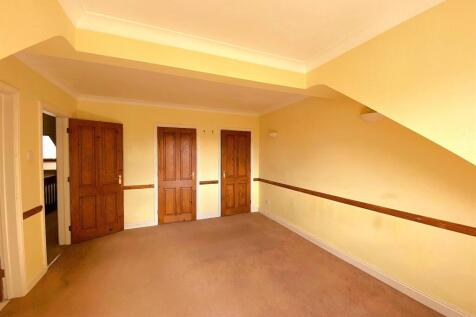 1 Grazebrook Close - Bed3.jpg