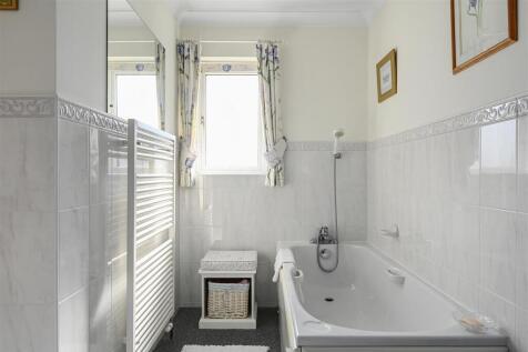 11 HARTFIELD ROAD (22).jpg