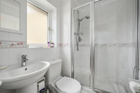 11 HARTFIELD ROAD (24).jpg
