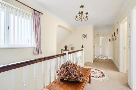 11 HARTFIELD ROAD (18).jpg