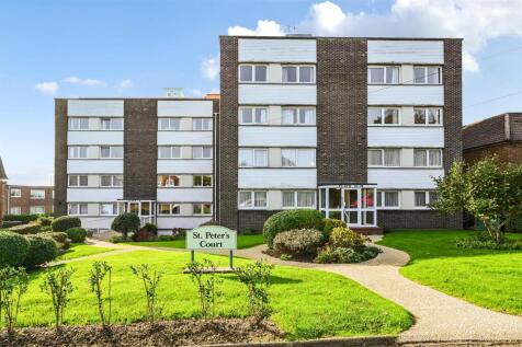 18 St Peter¿s court tn40 (2).jpg