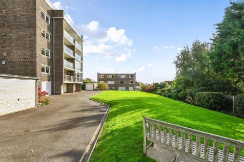 18 St Peter¿s court tn40 (23).jpg