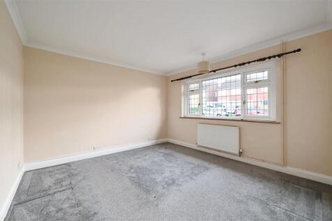 74 Pebsham lane tn40 (17).jpg