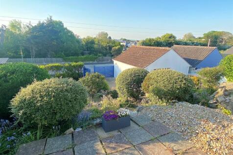 248 Coast Road - Front Garden.jpg