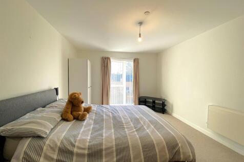 26 The Orangery - Bed4.jpg