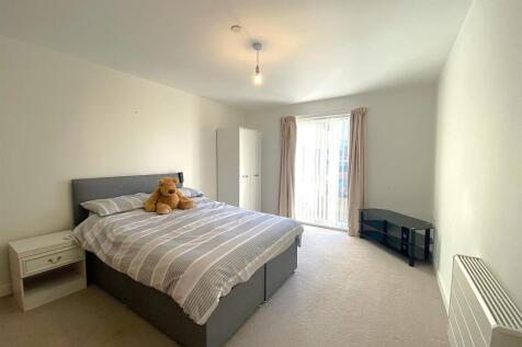 26 The Orangery - Bed2.jpg