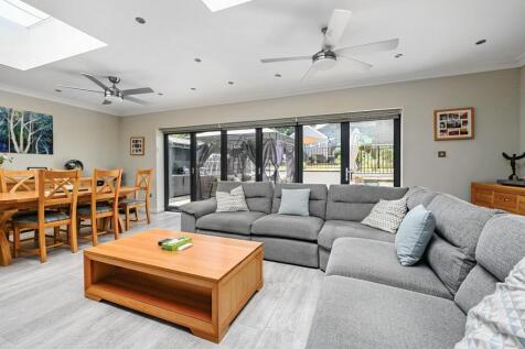 3 Ponswood Road TN389BU (13).jpg