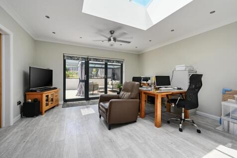 3 Ponswood Road TN389BU (11).jpg