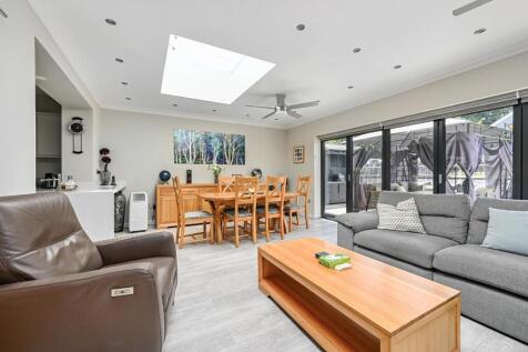 3 Ponswood Road TN389BU (14).jpg