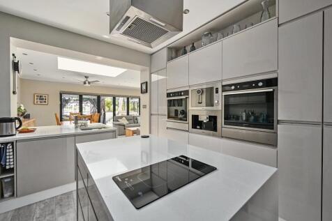 3 Ponswood Road TN389BU (19).jpg