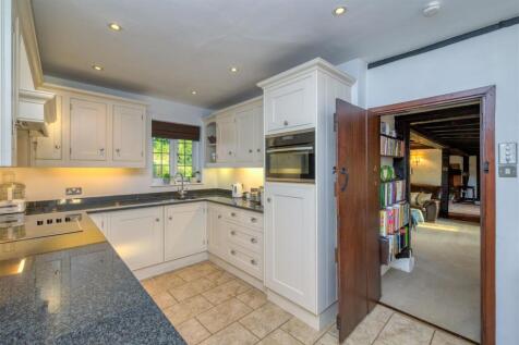 Cromwell Cottage - Internal (26 of 54).jpg