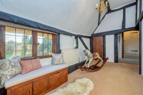 Cromwell Cottage - Internal (37 of 54).jpg